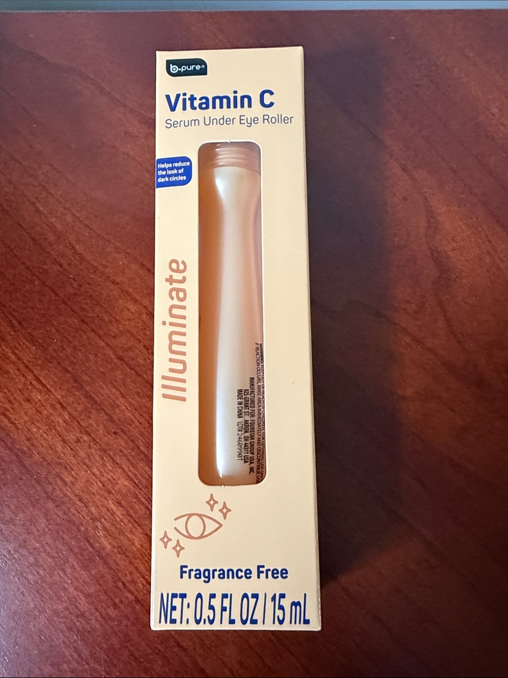 Vitamin C Illuminate Serum Under Eye Roller - Cream/Peach